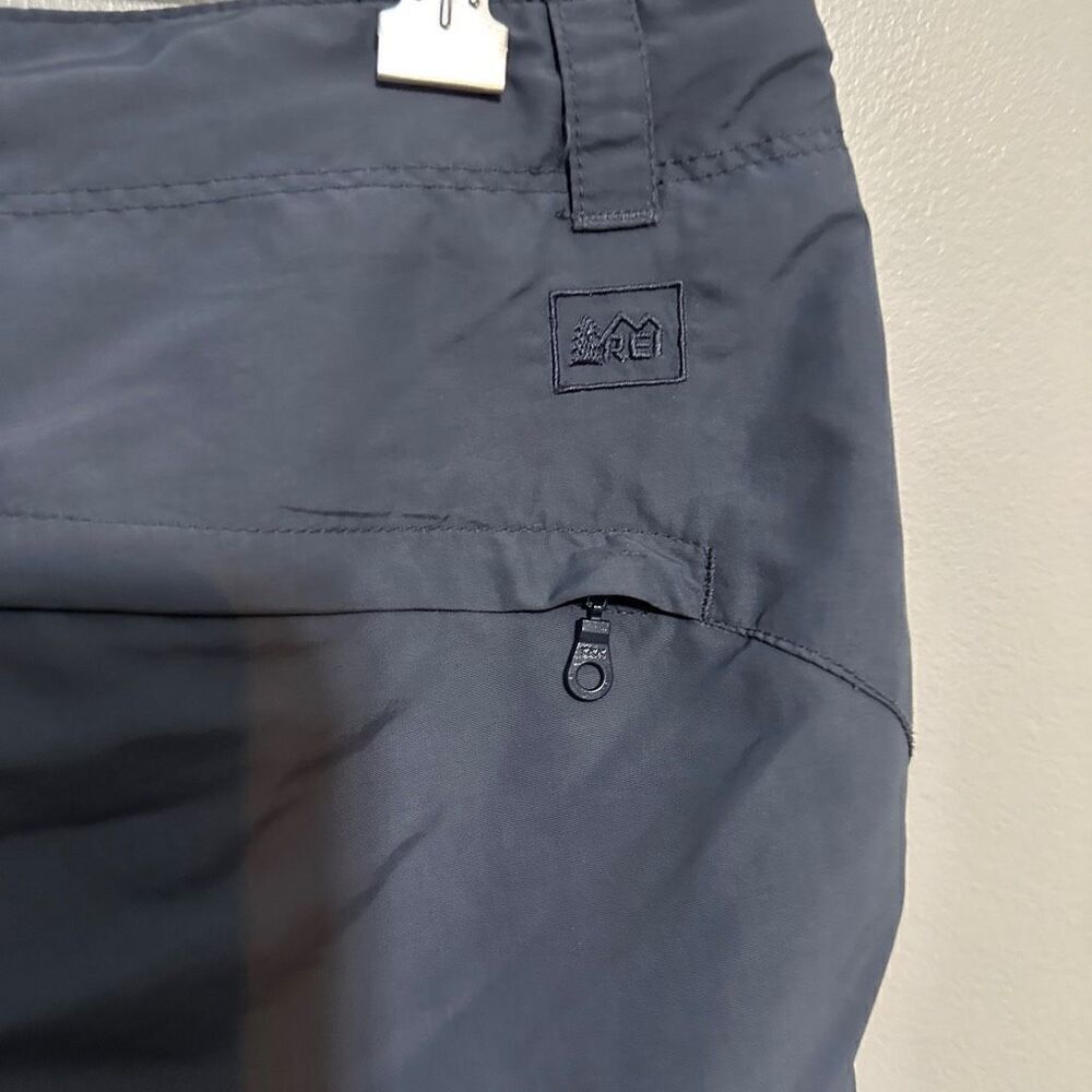 REI dark charcoal gray/navy hiking short size 4 - Picture 4 of 6